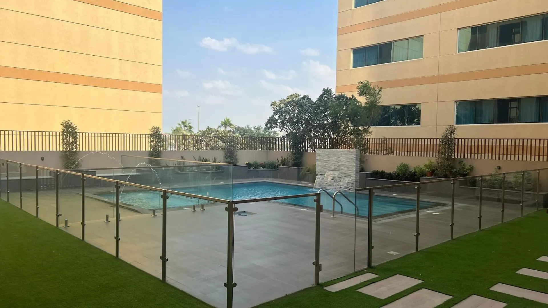 White Sage New Large 1Br At Jvc Apartment Dubai 0*,