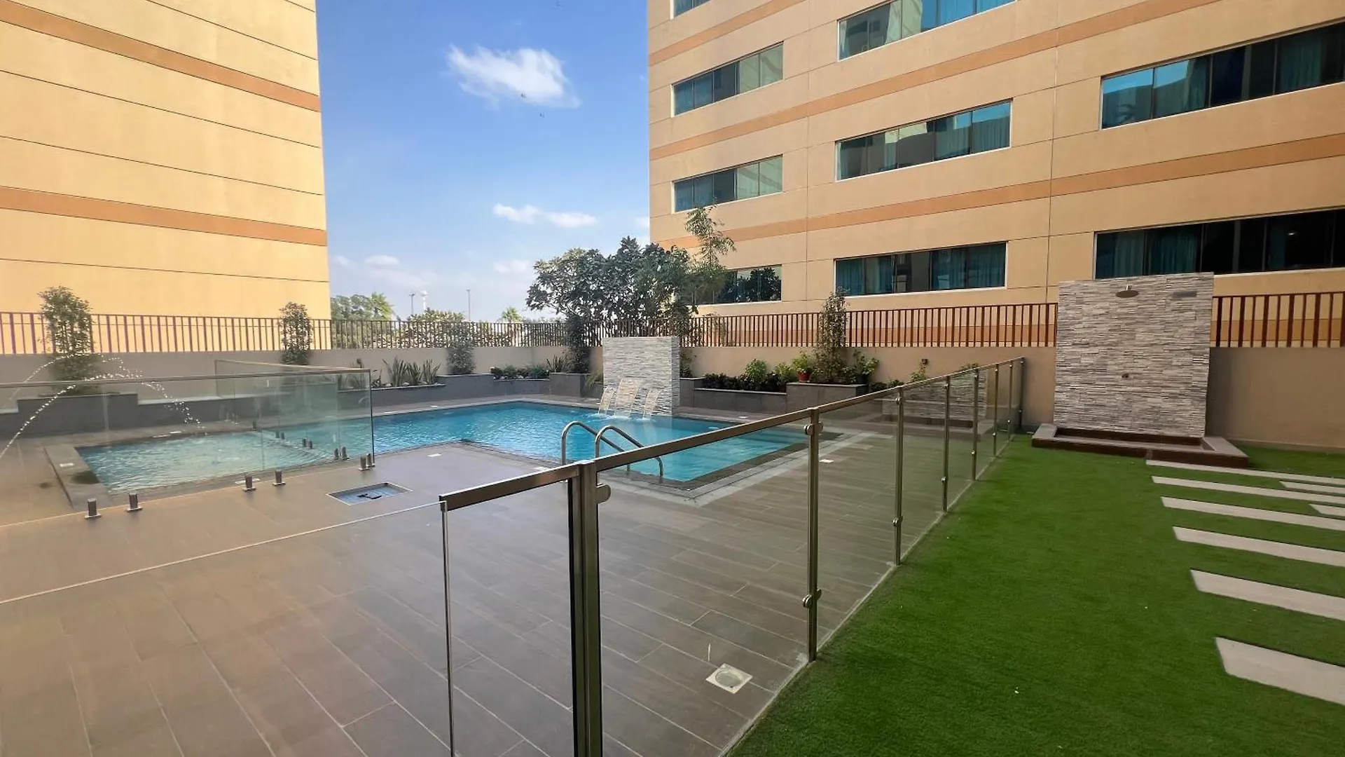 White Sage New Large 1Br At Jvc Apartment Dubai