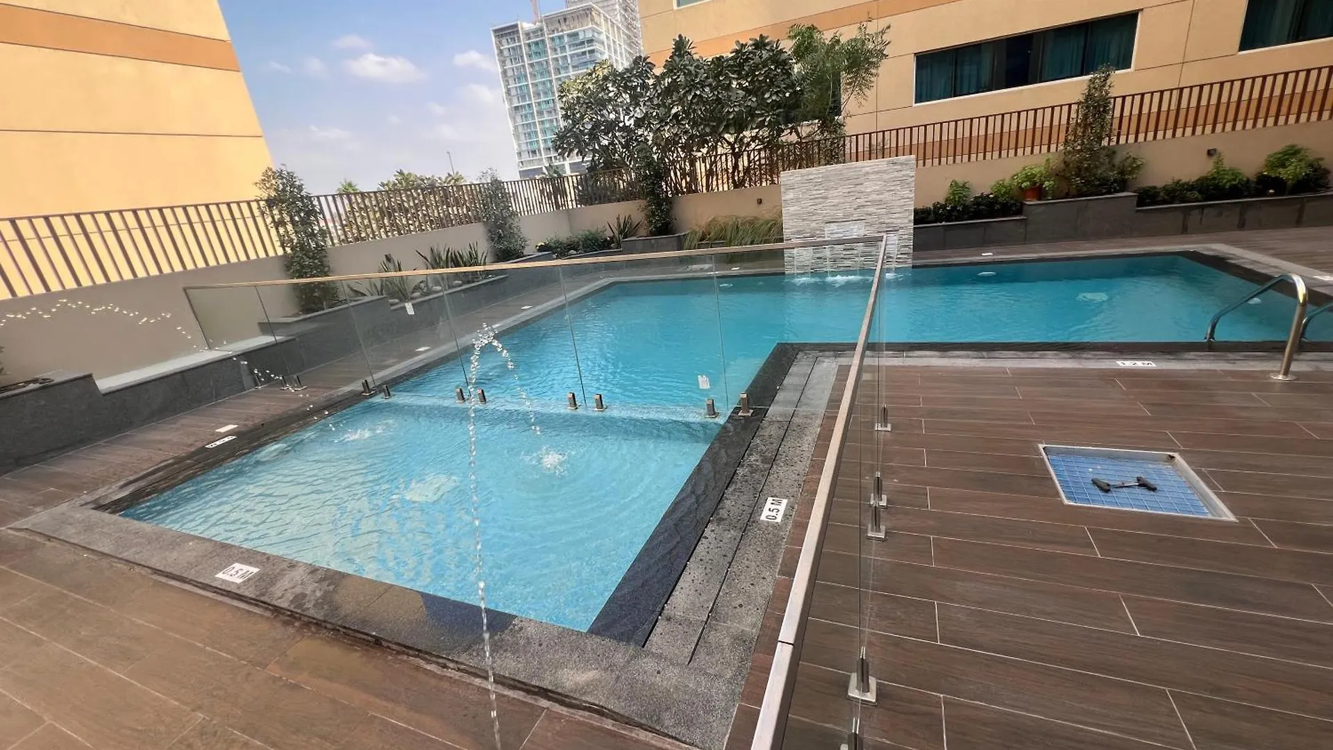 White Sage New Large 1Br At Jvc Apartment Dubai 0*,  United Arab Emirates