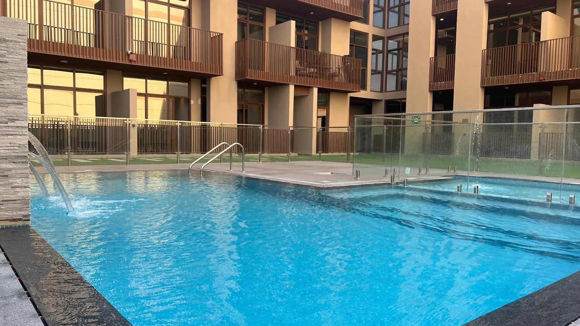White Sage New Large 1Br At Jvc Apartment Dubai